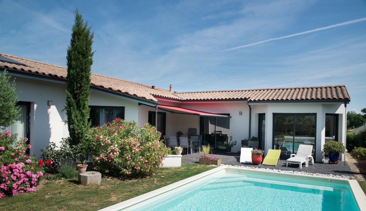 Constructeur maison avec piscine  17, 79 | Villa Tradition